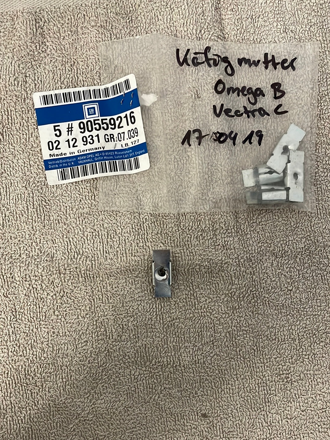 Käfigmutter Omega B Vectra C Original GM Opel Neu