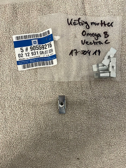 Käfigmutter Omega B Vectra C Original GM Opel Neu