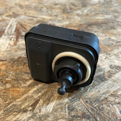 Original GM Opel Vectra B Stellmotor Leuchtweitenregulierung Neu