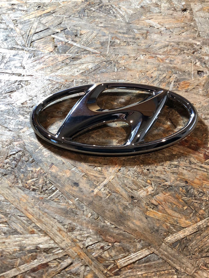 Original Hyundai i40 Bj. 11-13 Sonata Bj. 09-14 Emblem vorne Neu