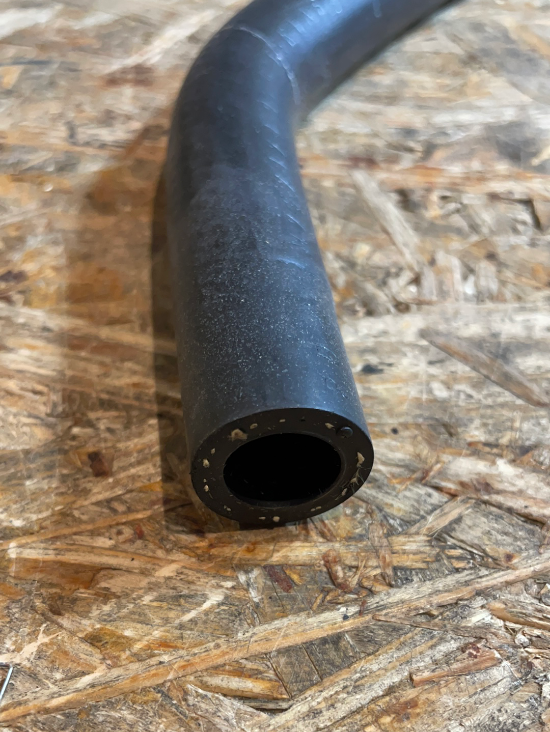 Original GM Opel Astra F Schlauchbogen Wärmetauscher Neu
