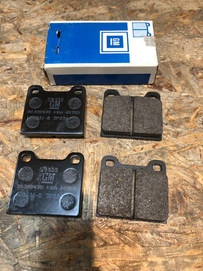 Original Opel Ascona Commodore Kadett Manta Bremsbelagsatz Neu