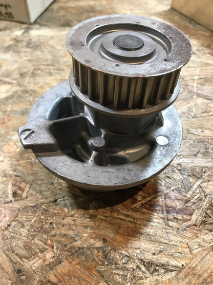 Original Opel Astra Cavalier Frontera Omega 18/20 C20NE Wasserpumpe NEU