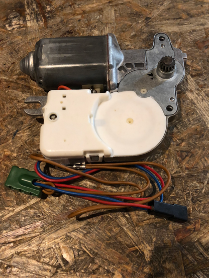 Original GM Opel Omega A Schiebedachmotor Neu