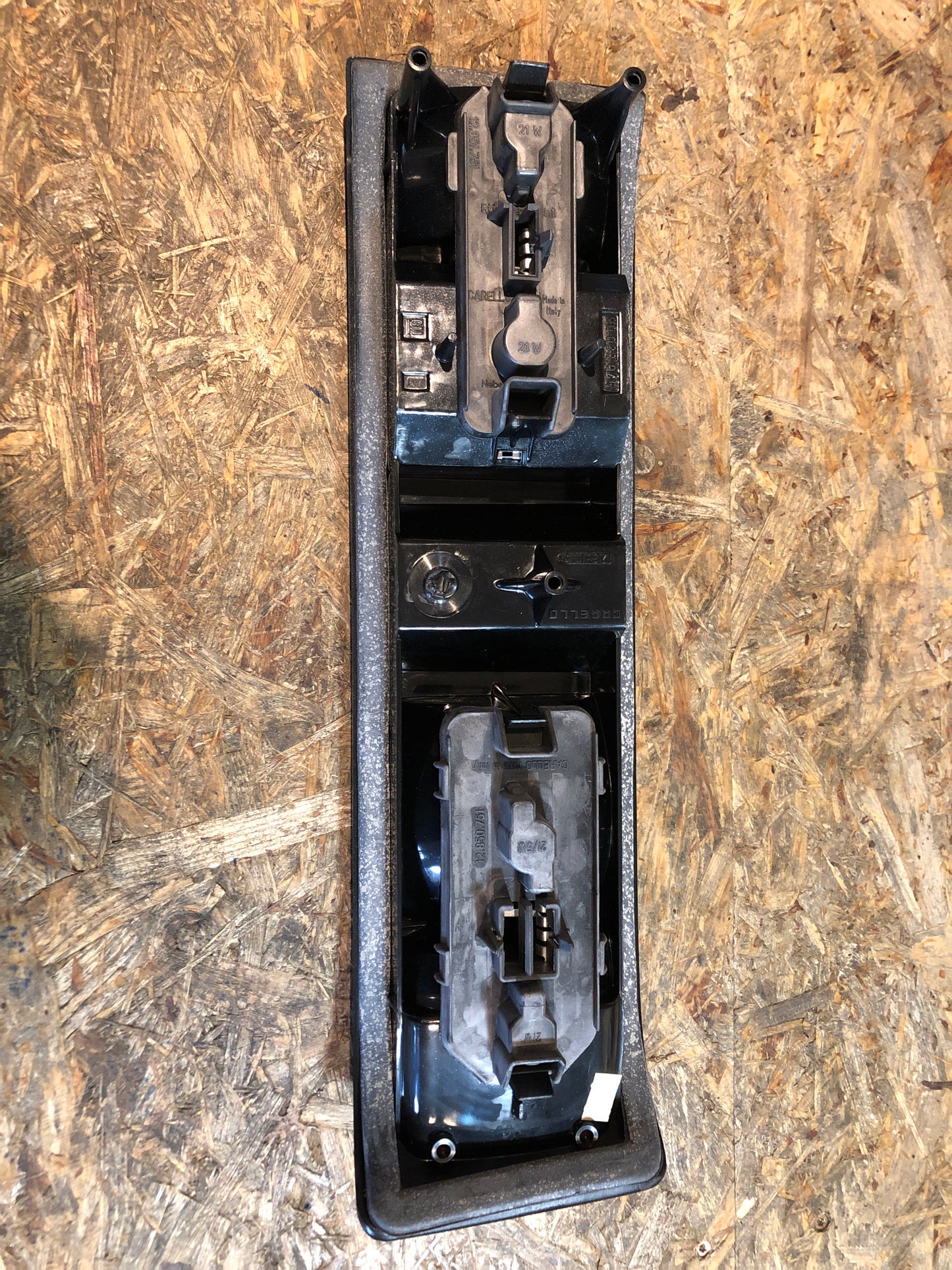 Original GM Opel Rekord E Rückleuchte Rechts Schwarz Neu