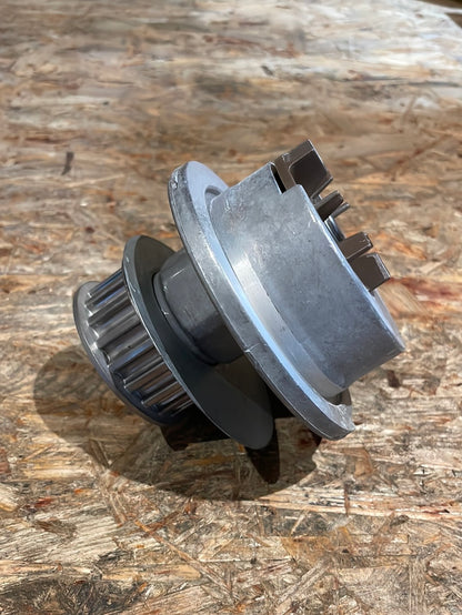 Original GM Opel Vectra A Ascona C Kadett E 1.4 1.6 Wasserpumpe Neu