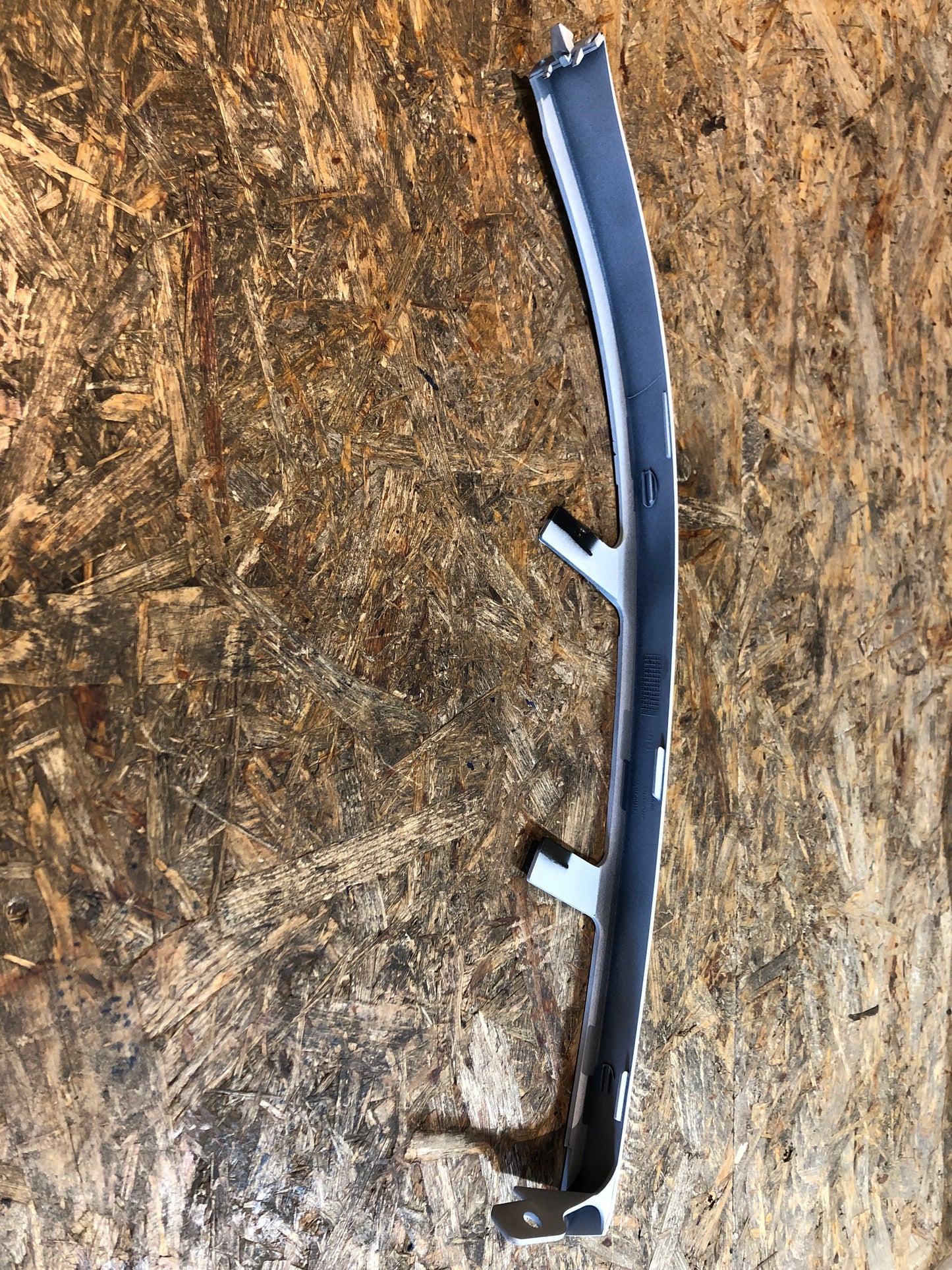 Original GM Opel Omega B Verkleidung Stoßstange vorne links Neu