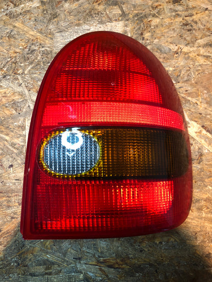 Original GM Opel Corsa B Rückleuchte Rechts Neu