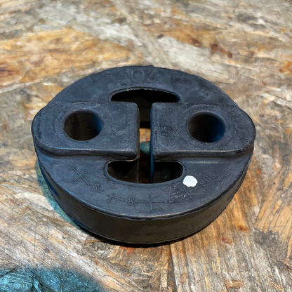 Original GM Opel Agila A H00 Bj. 09/00-12/07 Vectra B Limousine J96, Bj. 09/00-04/02 Halter Abgasanlage Neu