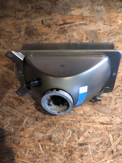Original Hella Audi 80 Bj. 84-86 Scheinwerfereinsatz rechts Neu