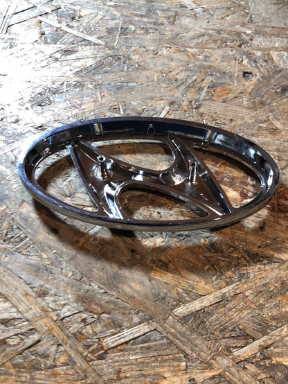 Original Hyundai i40 Bj. 11-13 Sonata Bj. 09-14 Emblem vorne Neu