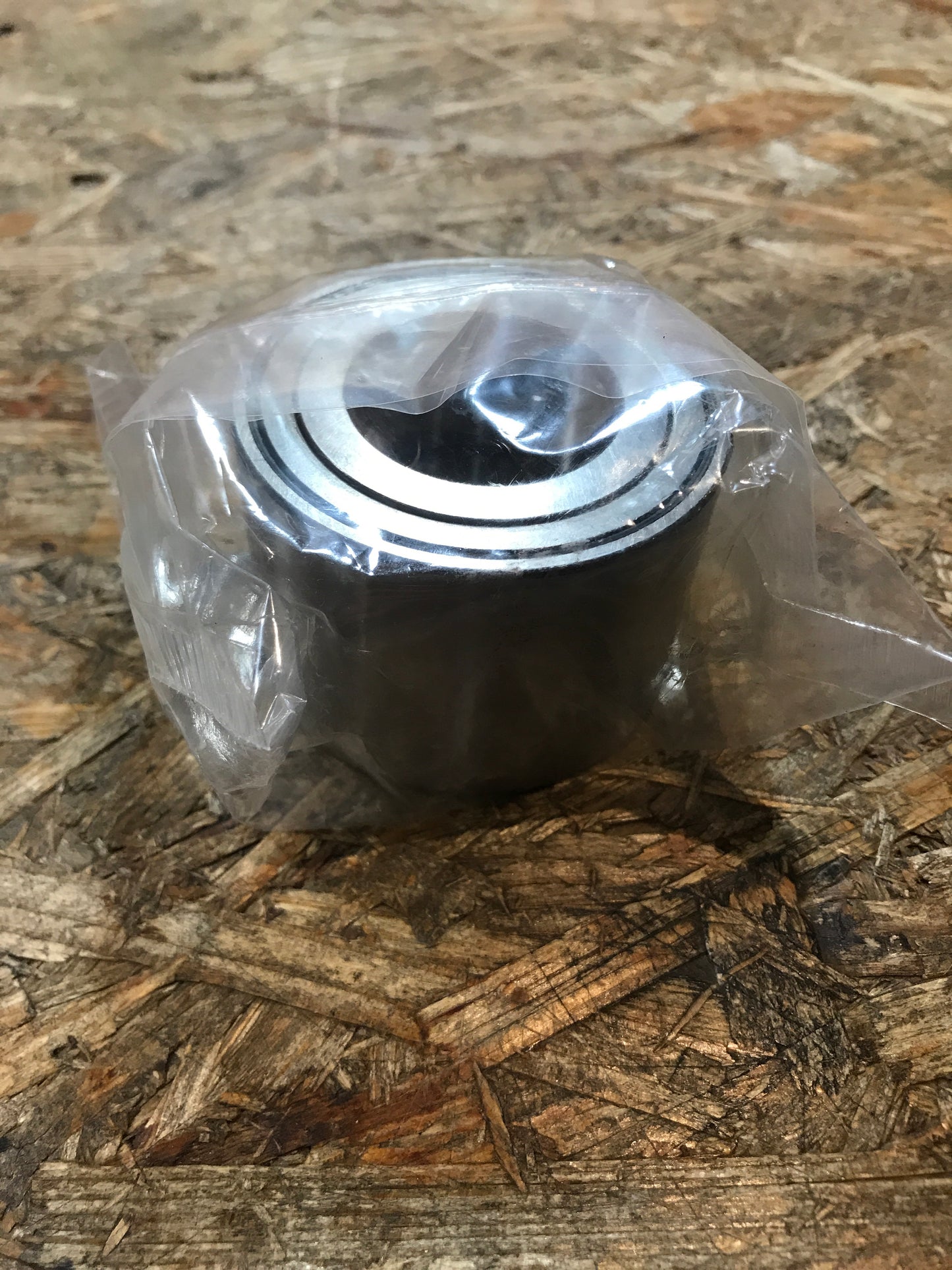 Original Opel Vivaro Radlager Satz hinten NEU