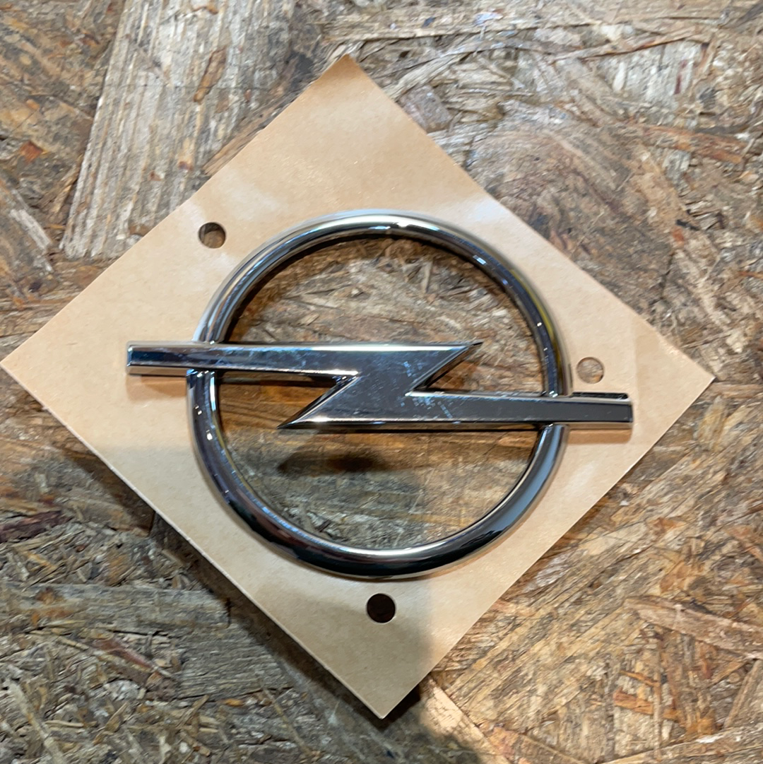 Original GM Opel Corsa B Emblem Heckträger Neu