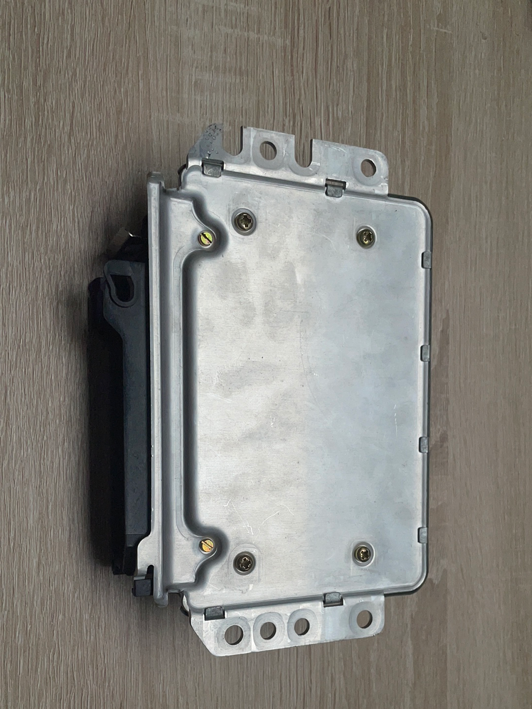 Original GM Opel Kadett E Vectra A Ascona C 1,8 84PS E18NV Motorsteuergerät Neu