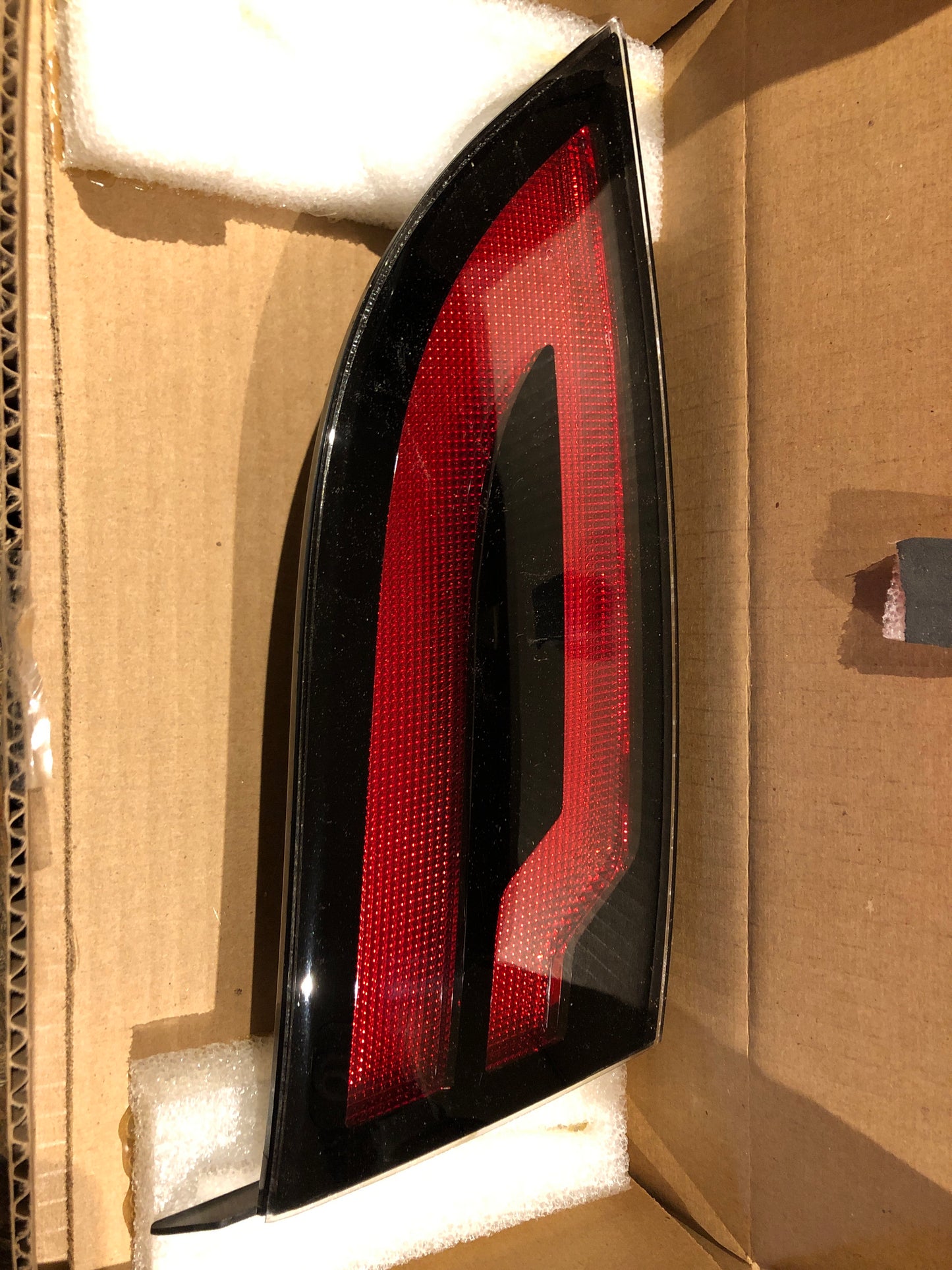 Original Chevrolet Volt Rücklicht links Neu