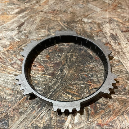 Original GM Opel Adam Corsa E Synchronring Eingangswelle Getriebe Neu