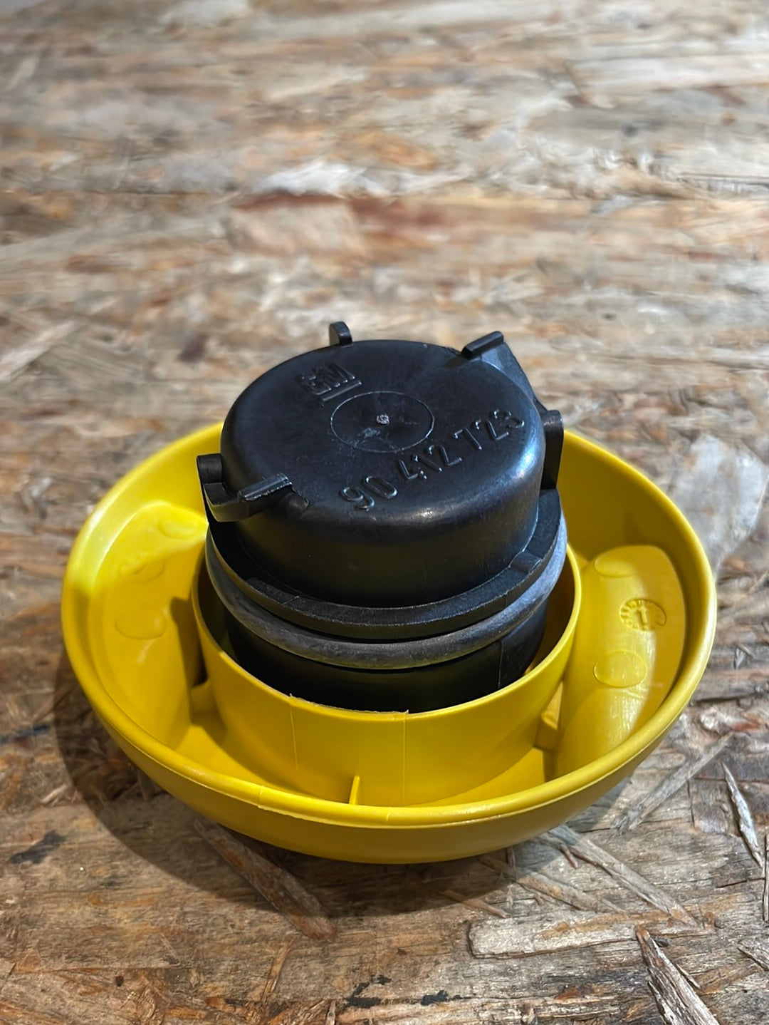 Original GM Opel Astra F Corsa B Tigra A Öleinfülldeckel Neu