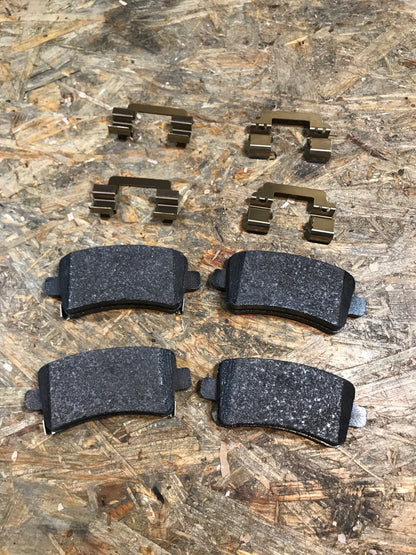 Original Chevrolet Alpheon Bremsklötze vorne NEU