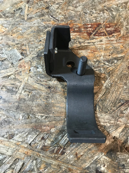 Original Opel Kadett D Ascona C 1.6D Halter Auspuffrohr vorne NEU