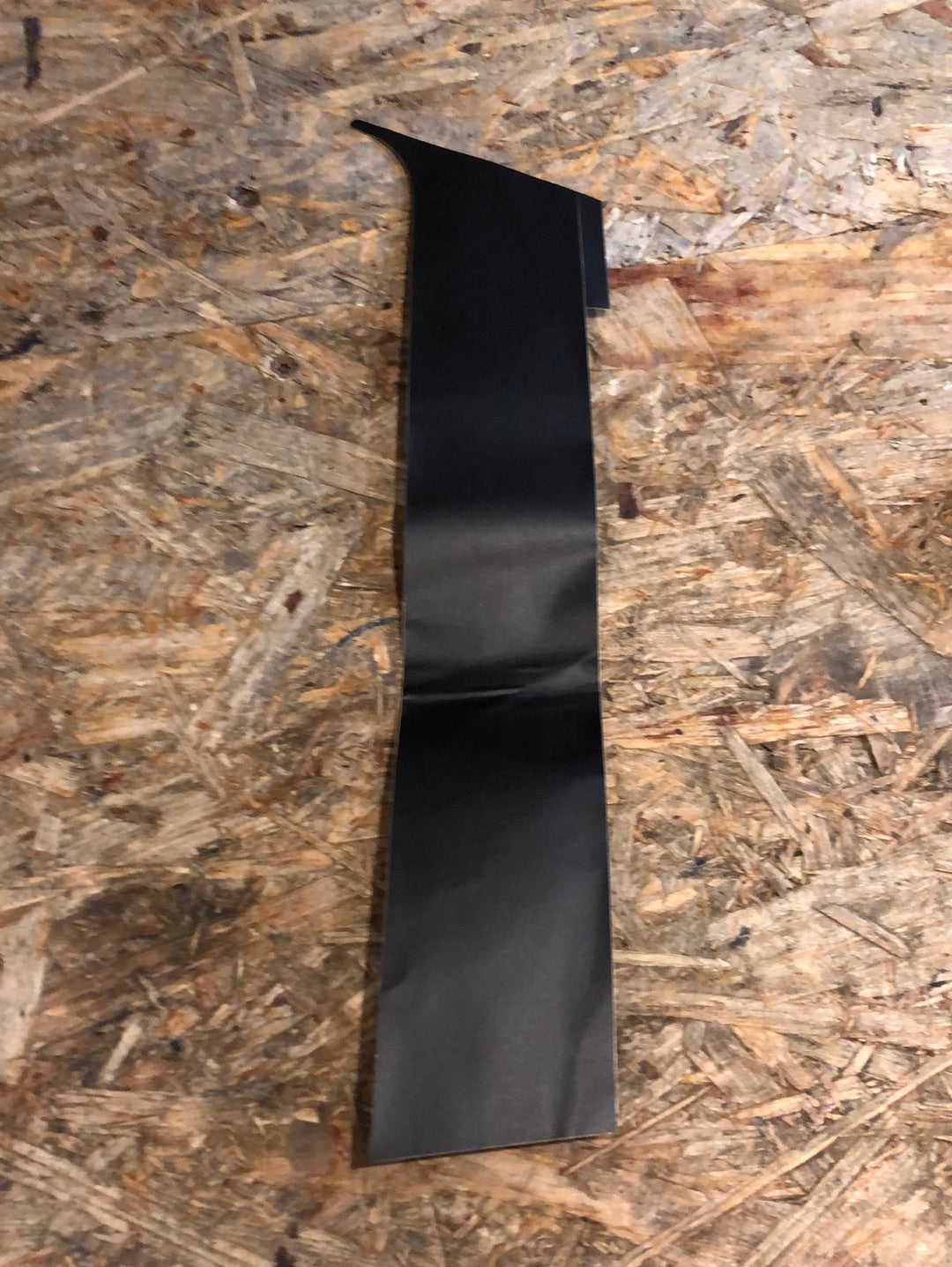 Original GM Opel Kadett E 3-Türer Farbstreifen Fensterrahmen Hintertür links Schwarz Neu