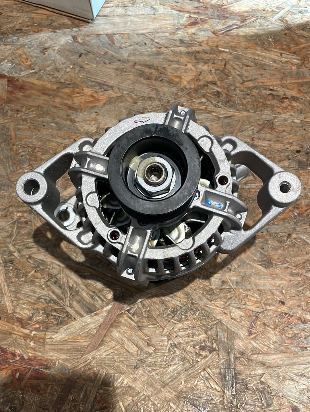 Original GM Opel Astra G/H Corsa C Meriva Lichtmaschine 70A Neu