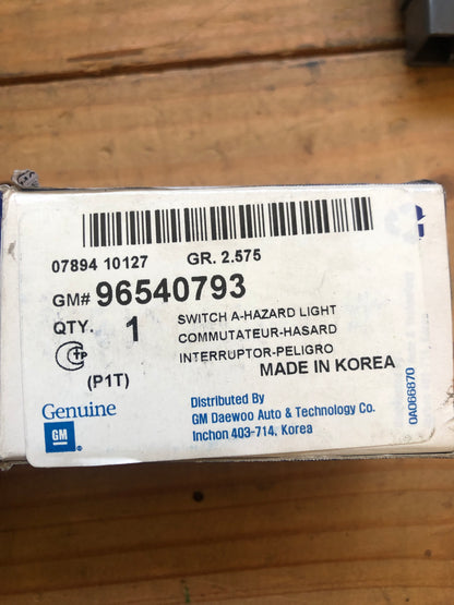 Original GM Opel Daewoo Aveo Warnblinkschalter Neu