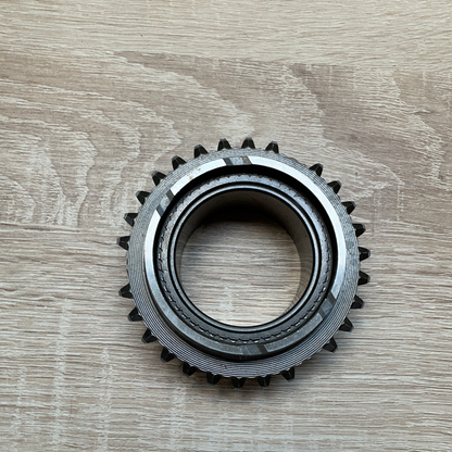 Original GM Opel Kadett E Ascona C Astra F F16 5Gang Zahnrad Getriebe Neu