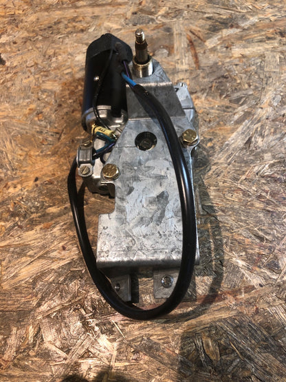 Original Opel Kadett D Wischermotor Heckscheibe Neu