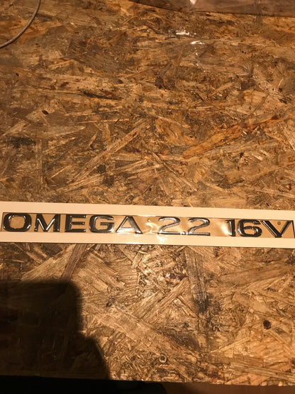 Original Omega B 2,2 16V Schriftzug Karosserie hinten NEU