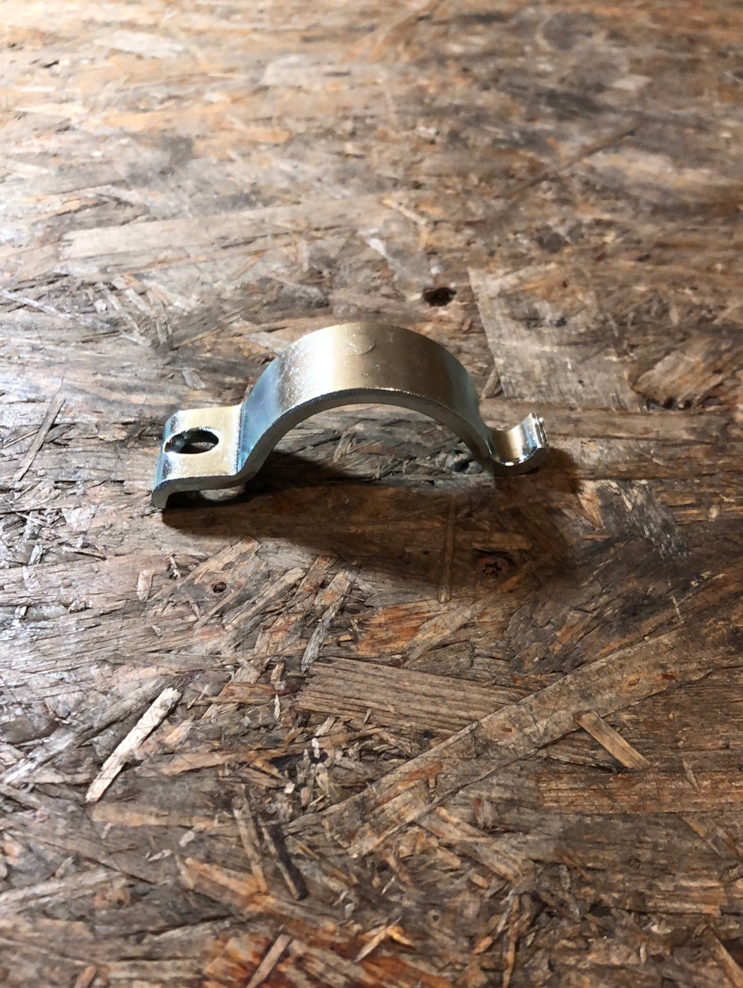 Original GM Opel Corsa A B Kadett E Bügel Auspuffaufhängung Neu