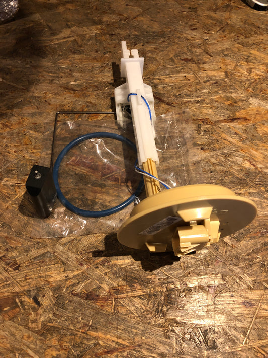 Original Opel Antara Kraftstoffmesser Neu