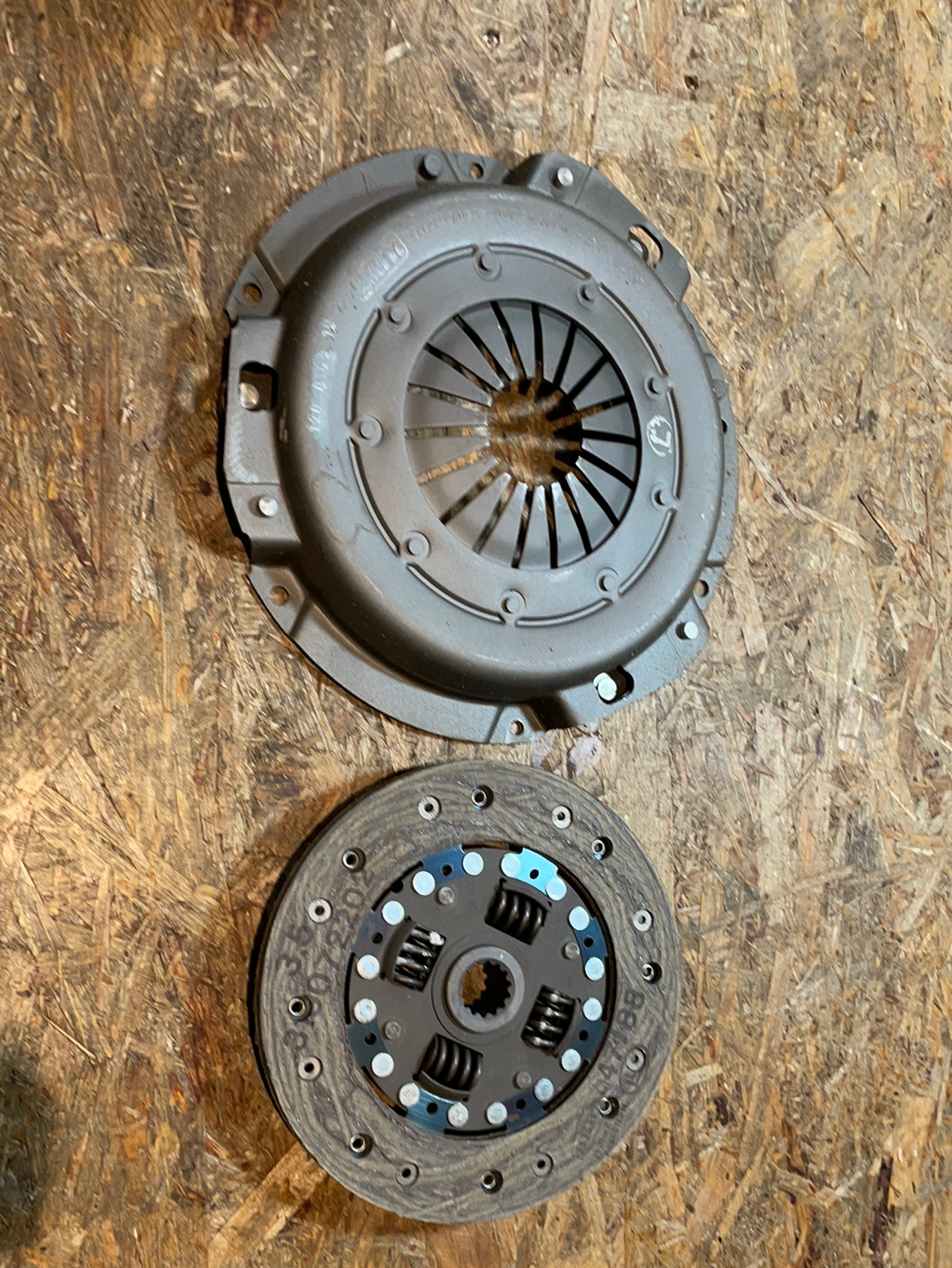 Original GM Opel Rekord E 1.8L OHC Kupplungsscheibe Kupplungsdruckplatte Neu