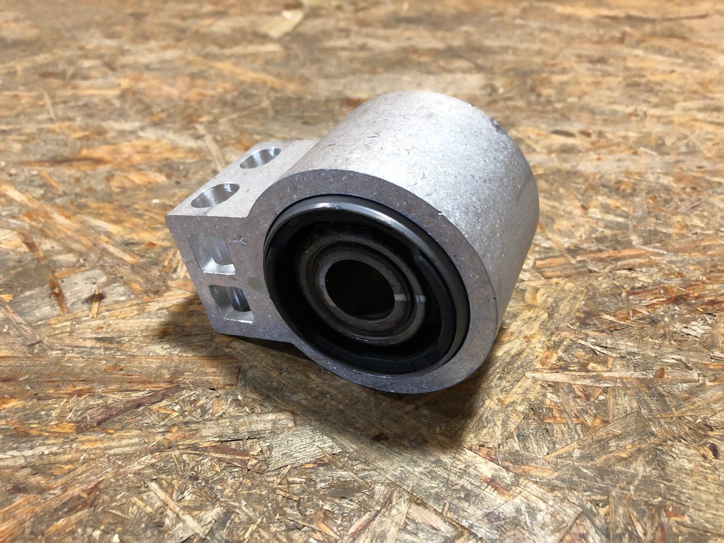 Original GM Opel Insignia Dämpfungsbuchse Neu