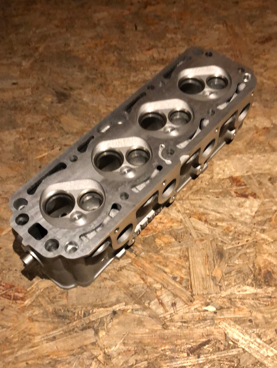 Original GM Opel Corsa A B Tigra A Astra F 1.4 Zylinderkopf ohne Ventile Neu