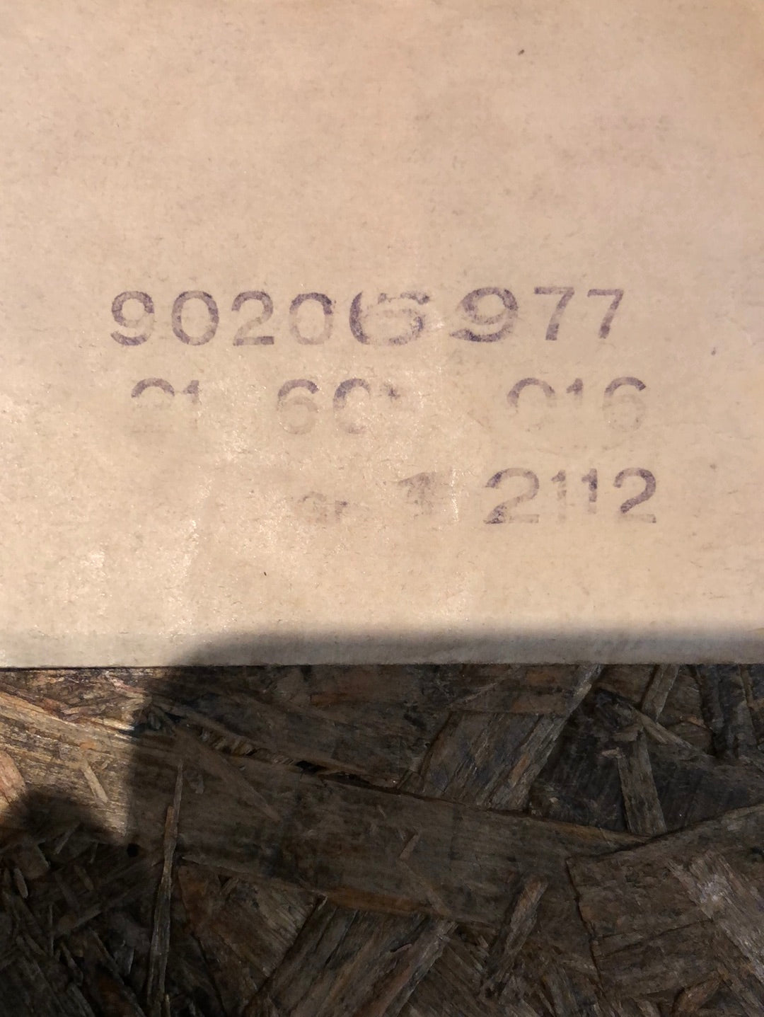 Original GM Opel Kadett E 3-Türer Farbstreifen B-Säule links Schwarz Neu