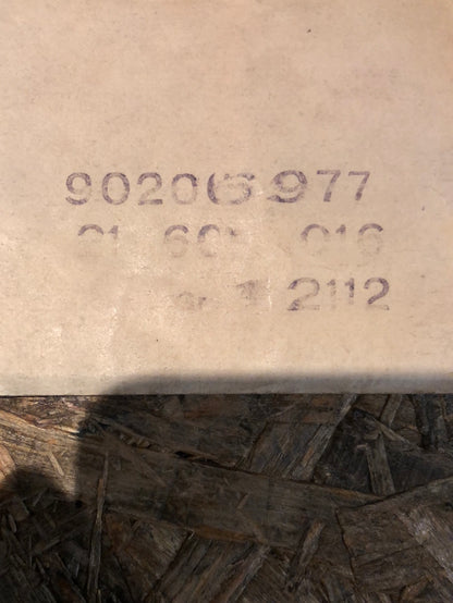 Original GM Opel Kadett E 3-Türer Farbstreifen B-Säule links Schwarz Neu