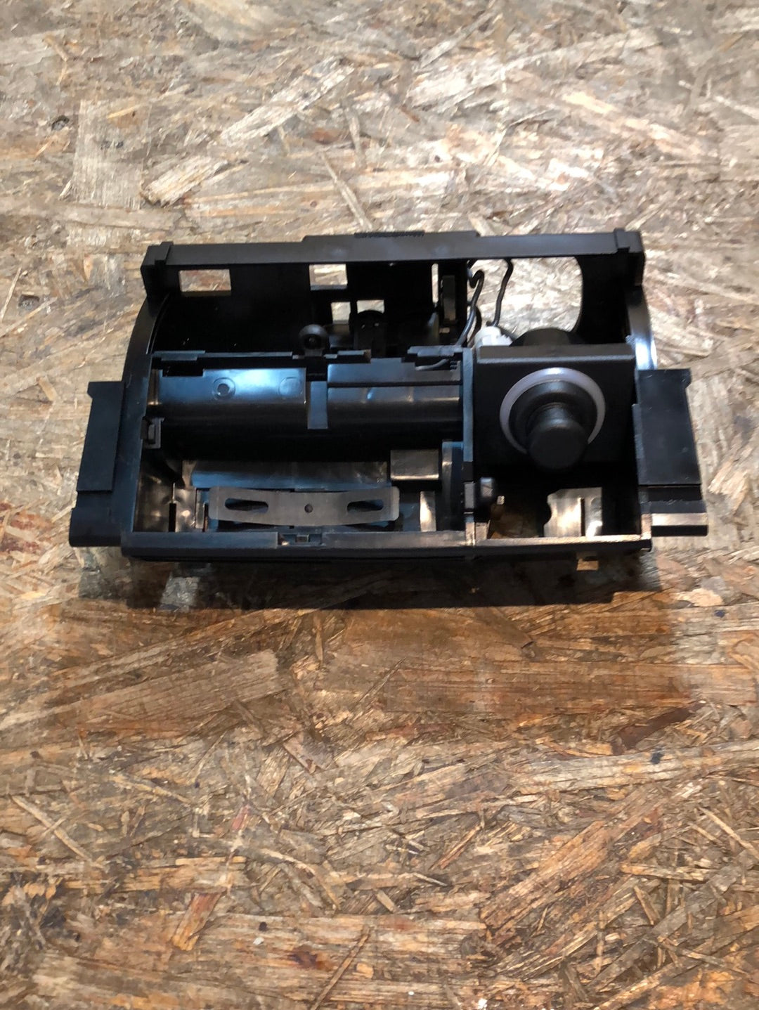 Original GM Opel Gehäuse Aschenbecher Zigarettenanzünder Neu