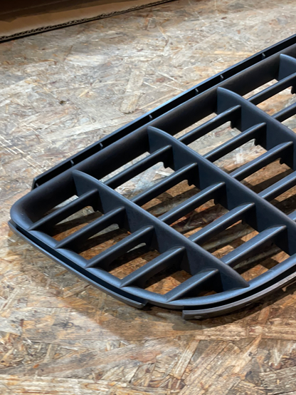 Original GM Opel Astra H Frontgrill Kühlergrill unten Neu
