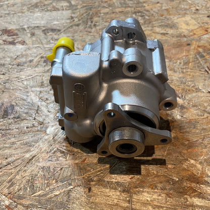 Original GM Opel Movano B Pumpe Servolenkung Neu