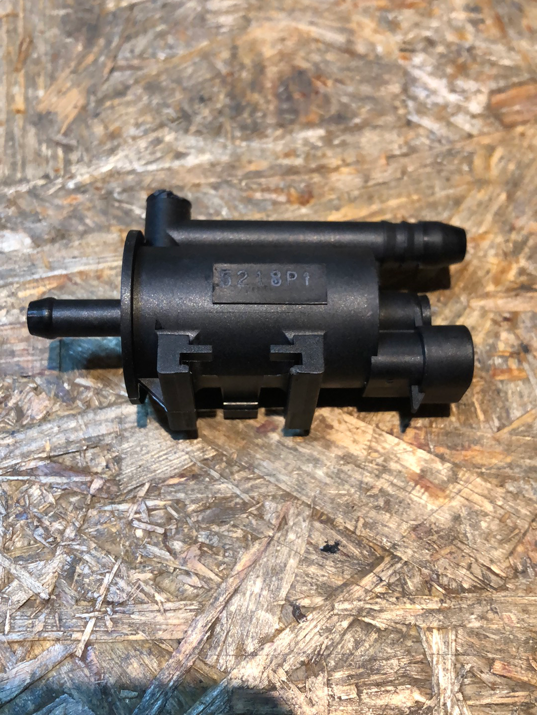 Original GM Opel Astra Meriva Corsa Ventil Kraftstoff Förderanlage Neu