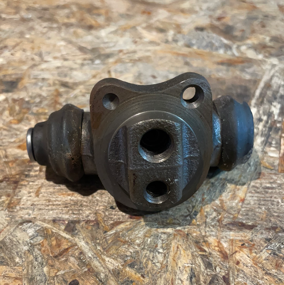 Original GM Opel Corsa A Kadett E Bremszylinder Neu