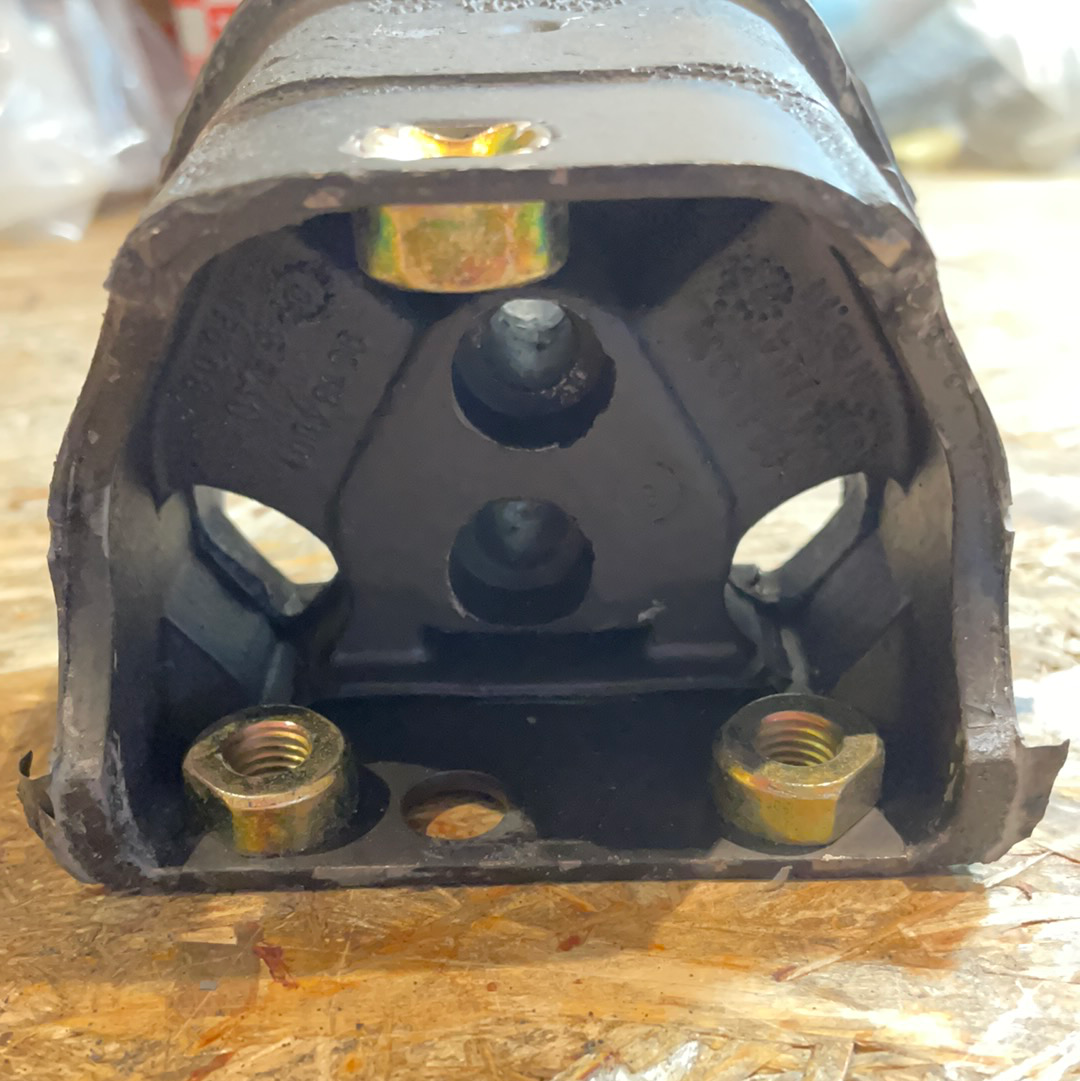 Original GM Opel Ascona C Motorlager Dämpfungsblock vorne rechts Neu