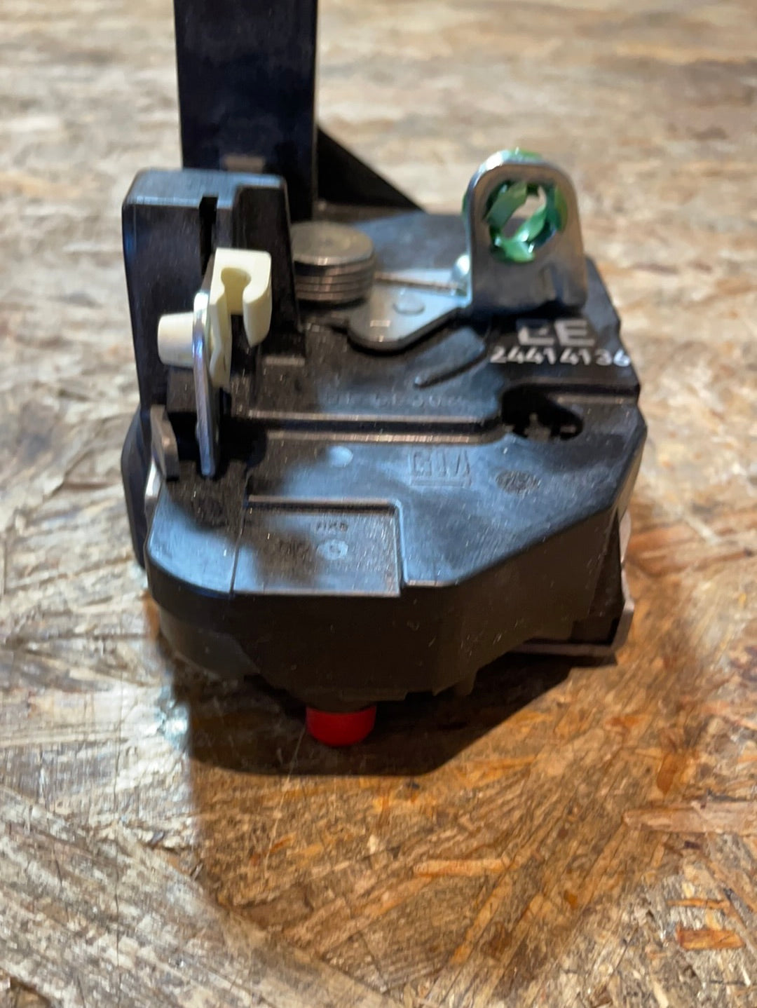 Original GM Opel Corsa C Türschloss hinten links Neu