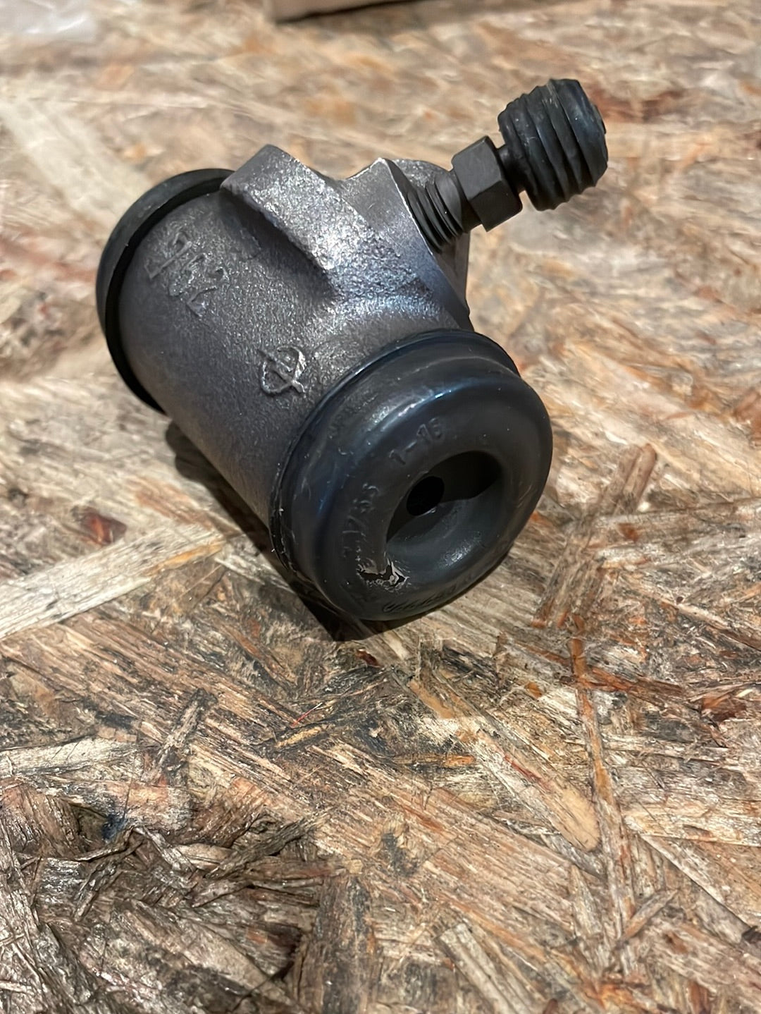 Original GM Opel Kadett B Coupé 1,1 Radbremszylinder vorne Neu