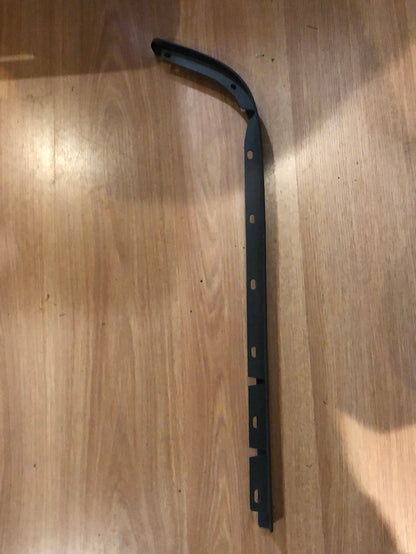 Original GM Opel Corsa A Spoiler vorne unten rechts Neu