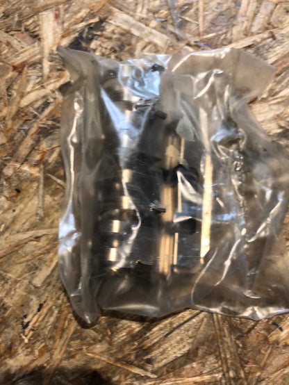 Original GM Opel Frontera A Monterey A B Bremsklötze hinten Neu