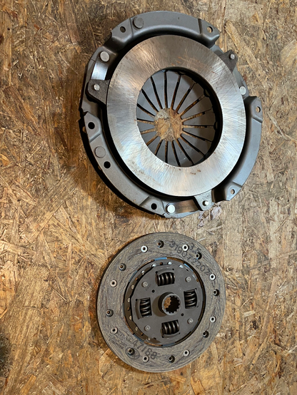 Original GM Opel Rekord E 1.8L OHC Kupplungsscheibe Kupplungsdruckplatte Neu