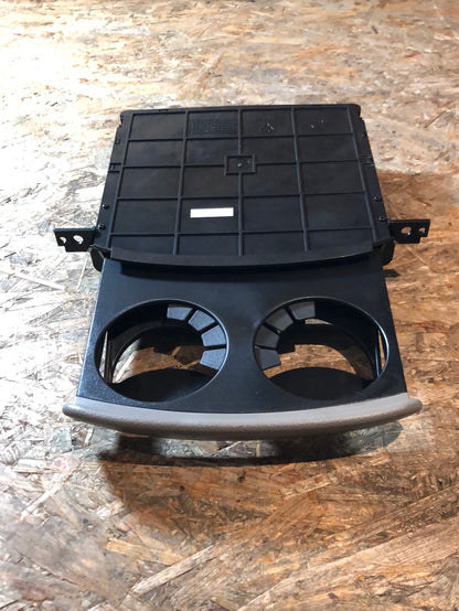 Original GM Chevrolet Tacuma Rezzo Becherhalter Mittelteil Konsole Neu