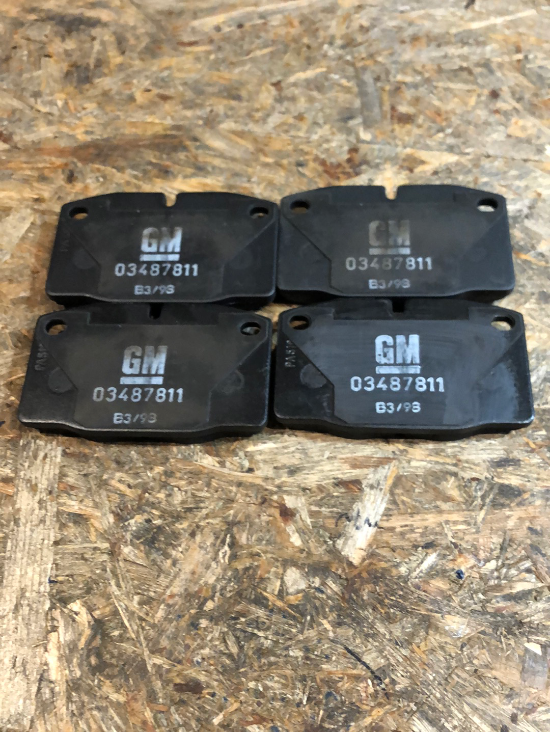 Original GM Opel Corsa D Kadett Astra F Bremsbeläge Neu