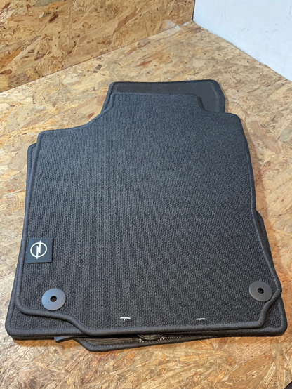 Original GM Opel Corsa C Fußmattensatz Neu